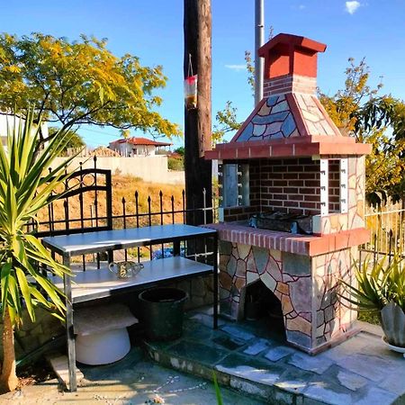 Adam'S Holiday House 2019 Kariani Ngoại thất bức ảnh