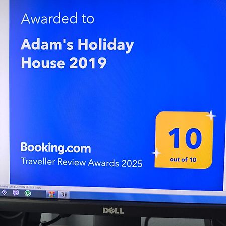 Adam'S Holiday House 2019 Kariani Ngoại thất bức ảnh