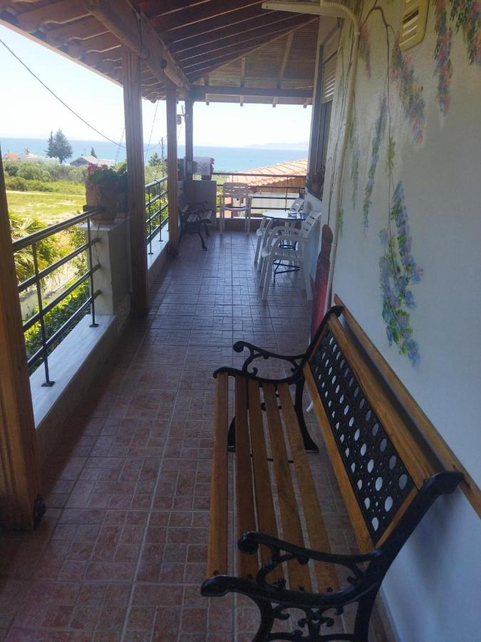 Adam'S Holiday House 2019 Kariani Ngoại thất bức ảnh