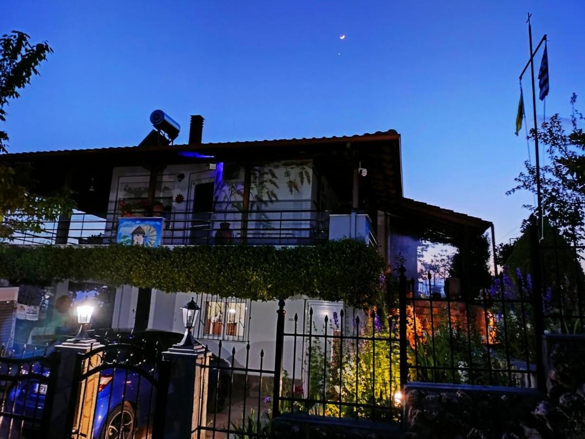 Adam'S Holiday House 2019 Kariani Ngoại thất bức ảnh