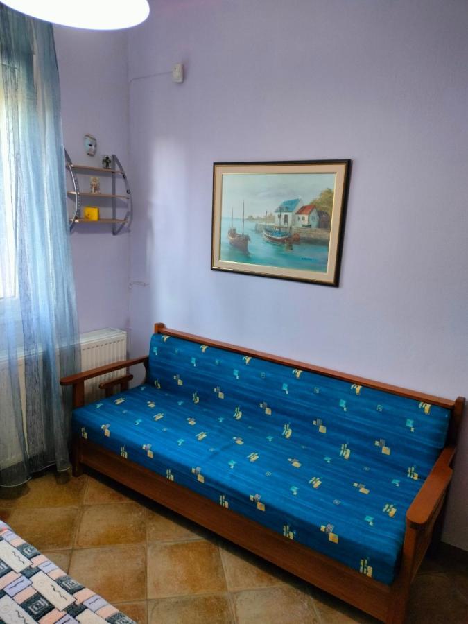 Adam'S Holiday House 2019 Kariani Ngoại thất bức ảnh
