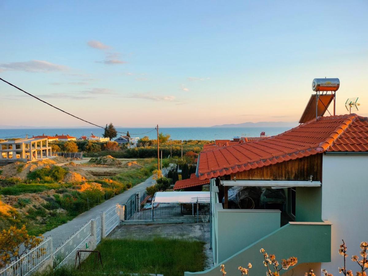 Adam'S Holiday House 2019 Kariani Ngoại thất bức ảnh