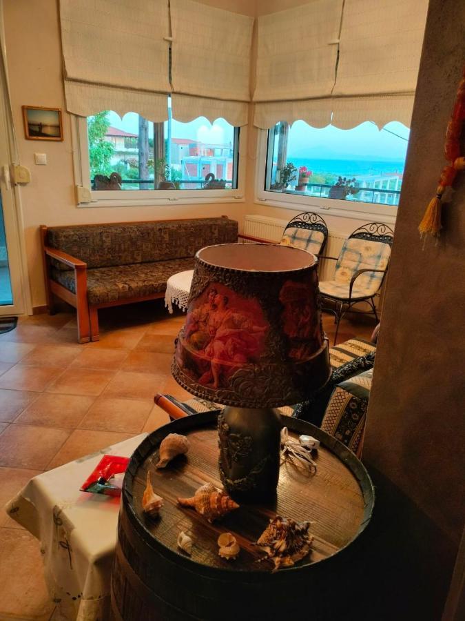 Adam'S Holiday House 2019 Kariani Ngoại thất bức ảnh