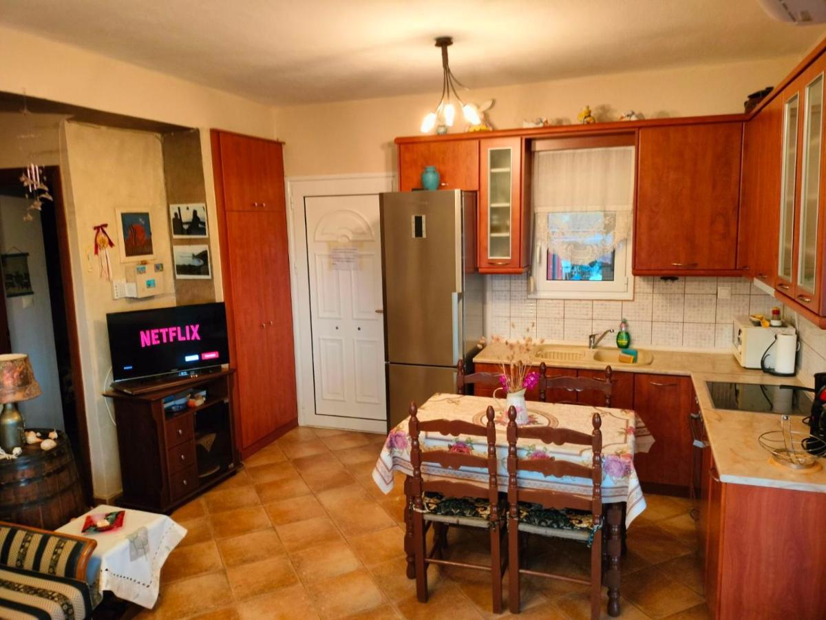 Adam'S Holiday House 2019 Kariani Ngoại thất bức ảnh