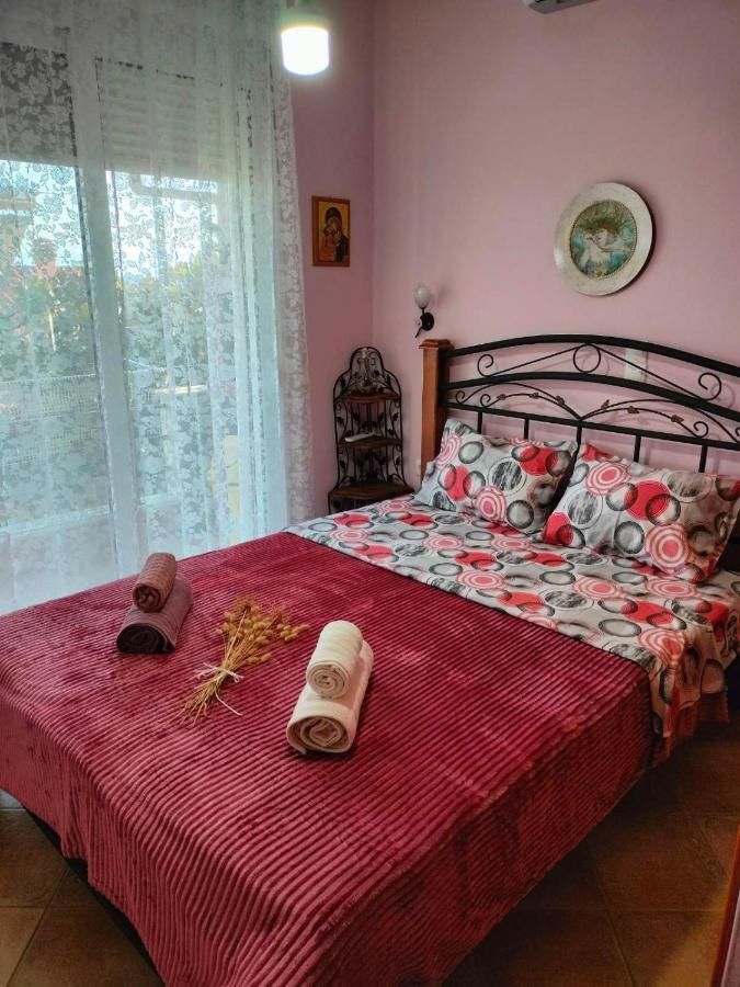 Adam'S Holiday House 2019 Kariani Ngoại thất bức ảnh